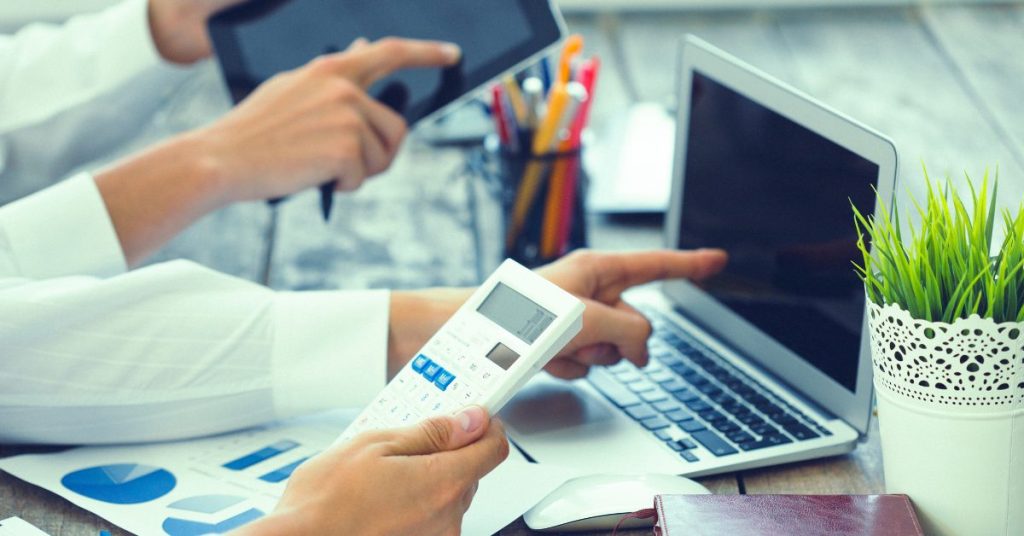 The Cost Advantage of IT Rentals for Small Businesses - Meher Systems Laptop rental in bangalore